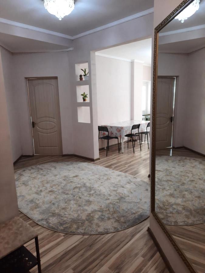 Diplomat Apartments ビシュケク エクステリア 写真